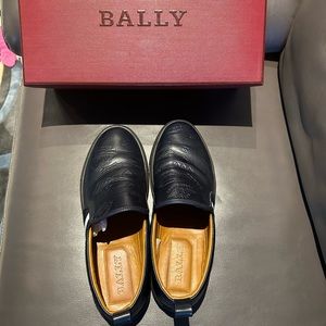 Bally slip on sneakers. Worn a few times in a very good condition. Size 9.5 US